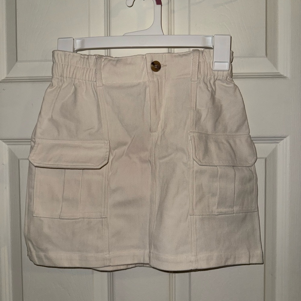 Cider Cream Cargo Skort